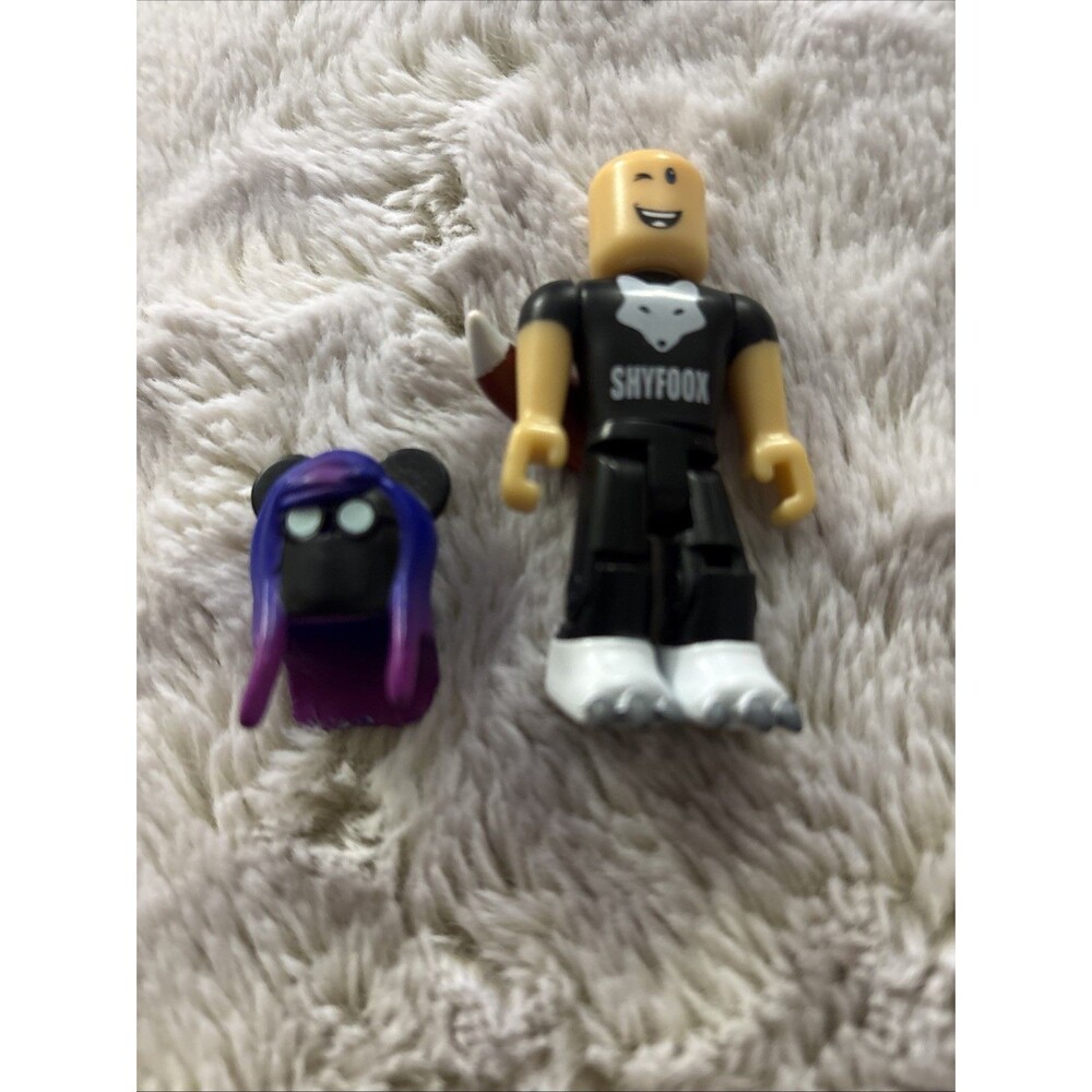 Roblox Series 2 Celebrity Shyfoox / BOOP Action Figure, 3” (No Code)